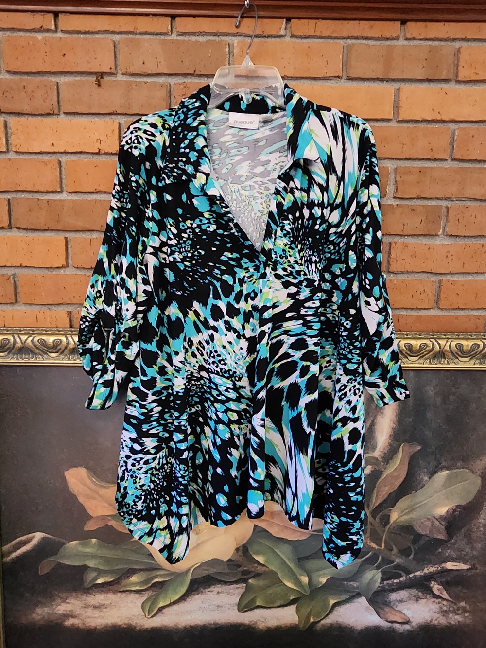 Avenue Black Teal White Abstract Print Button-Front Blouse